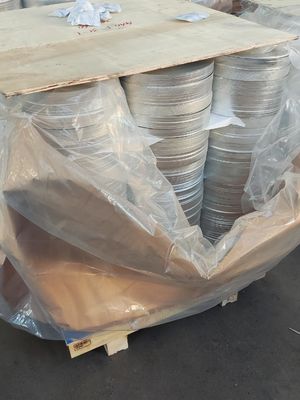 Competitive Price Aluminum Circle, Deep Drawing Aluminum Wafer for Frying Pan, Kettle and Lamp Reflector