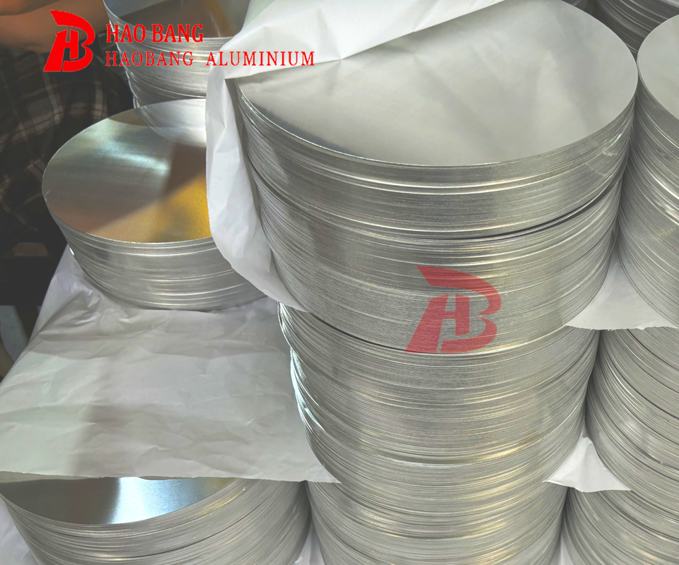 Επιφάνεια επίστρωσης B209 ASTM 3003 8011 1050 1100 1060 Κύκλοι με δίσκους από αλουμίνιο για πλυντήρια μη ράβδους