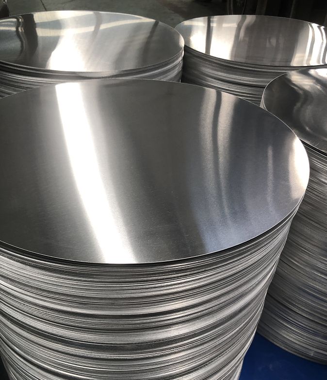Smooth-Finish Silvery Aluminum Circles 1060 0.3-6.0MM for Reflective Fixtures