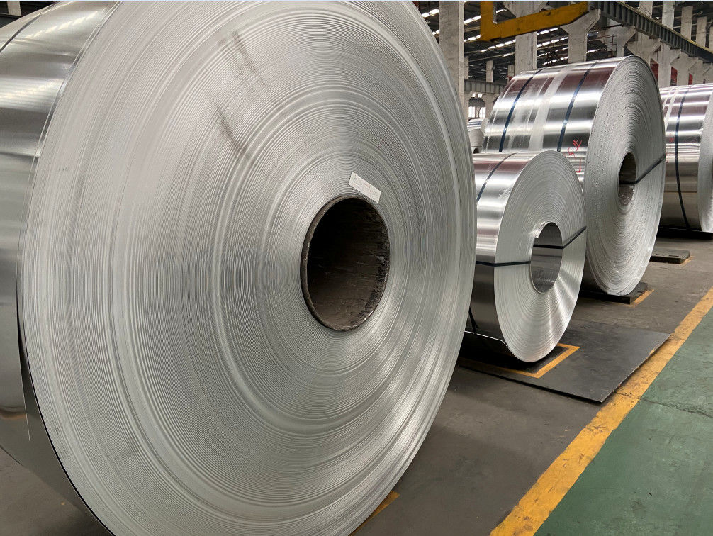 Customized 0.3-6mm thick aluminum coil strip for high-end kitchenware with sturdy sea transportation